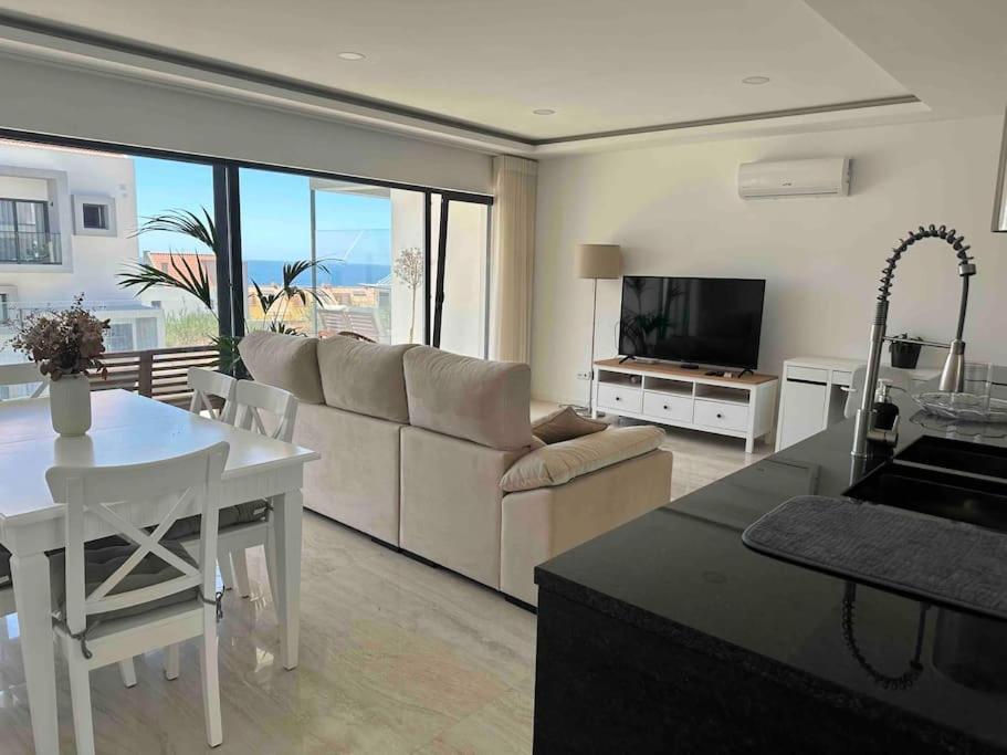Beach, Ocean View & Bright House Ericeira Extérieur photo