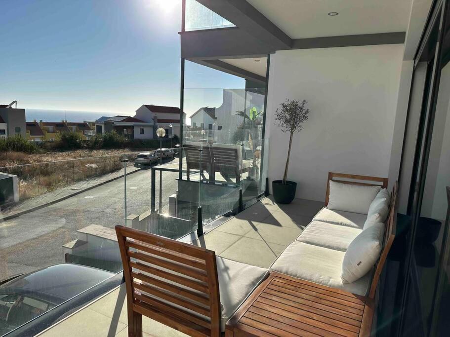Beach, Ocean View & Bright House Ericeira Extérieur photo