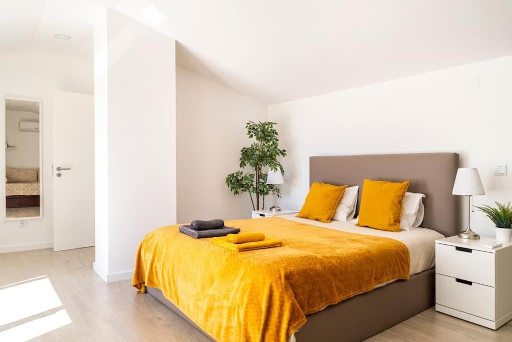 Beach, Ocean View & Bright House Ericeira Extérieur photo